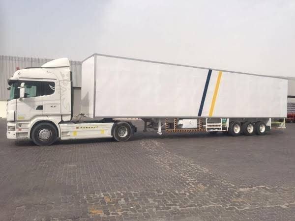 High-capacity box trailer