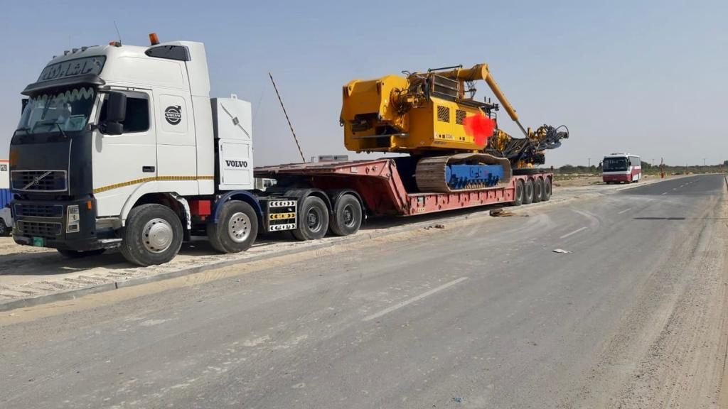 نقل معدات المشاريع